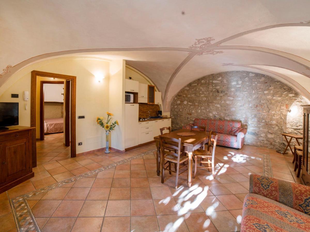 Apartment Borgo Alba Chiara-2 By Interhome Pulciano Bagian luar foto